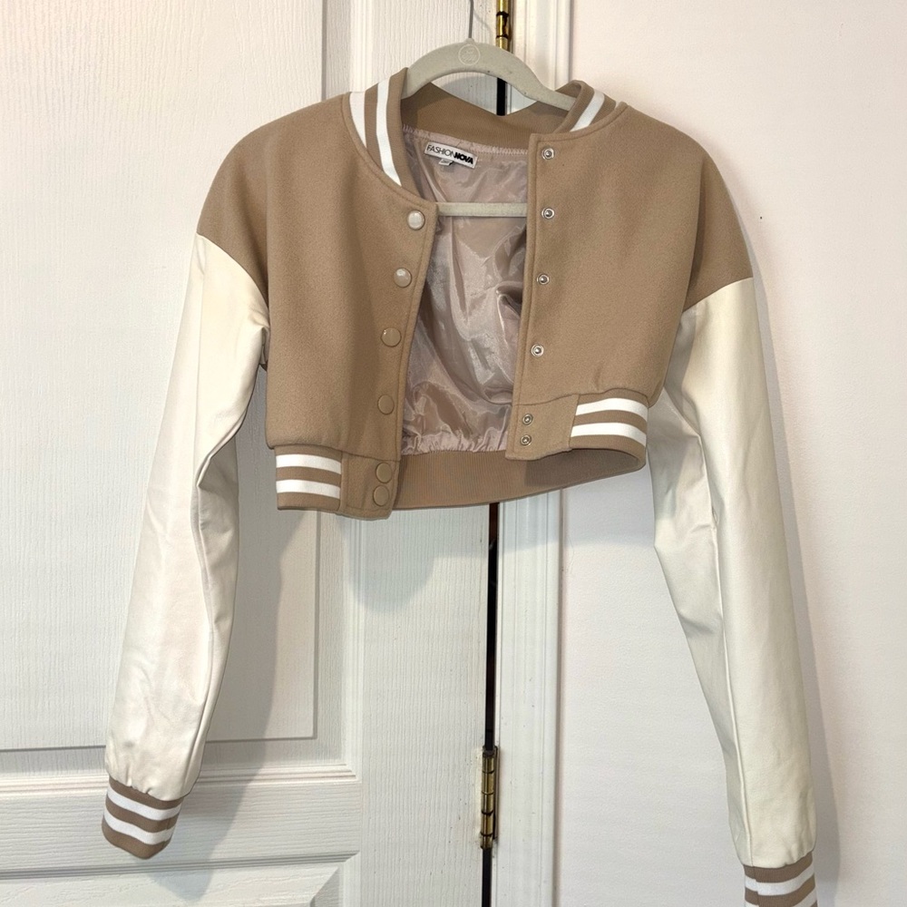 CROPPED NUDE VARSITY JACKET